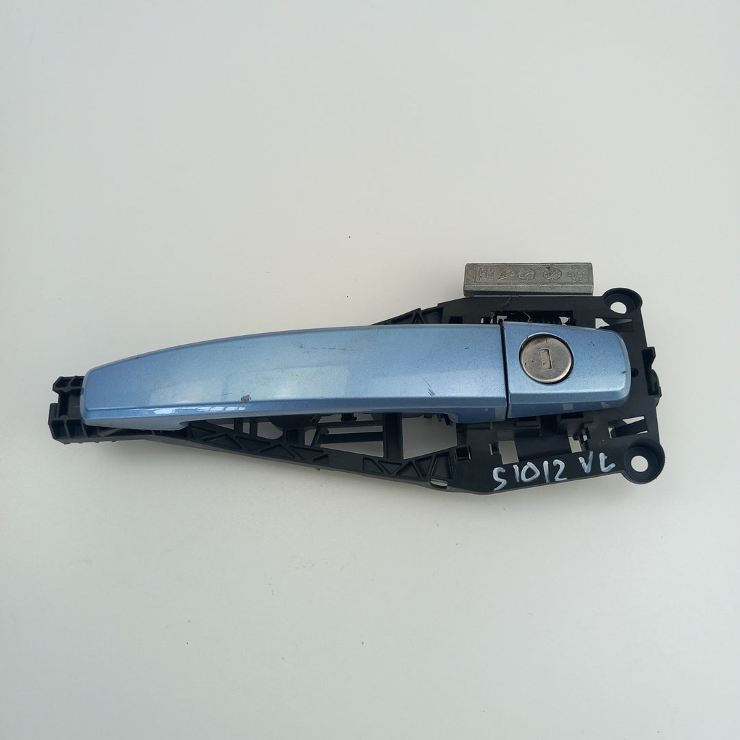 Външна дръжка на врата предна лява Crinan Blue / 22R, RHD Opel Meriva B