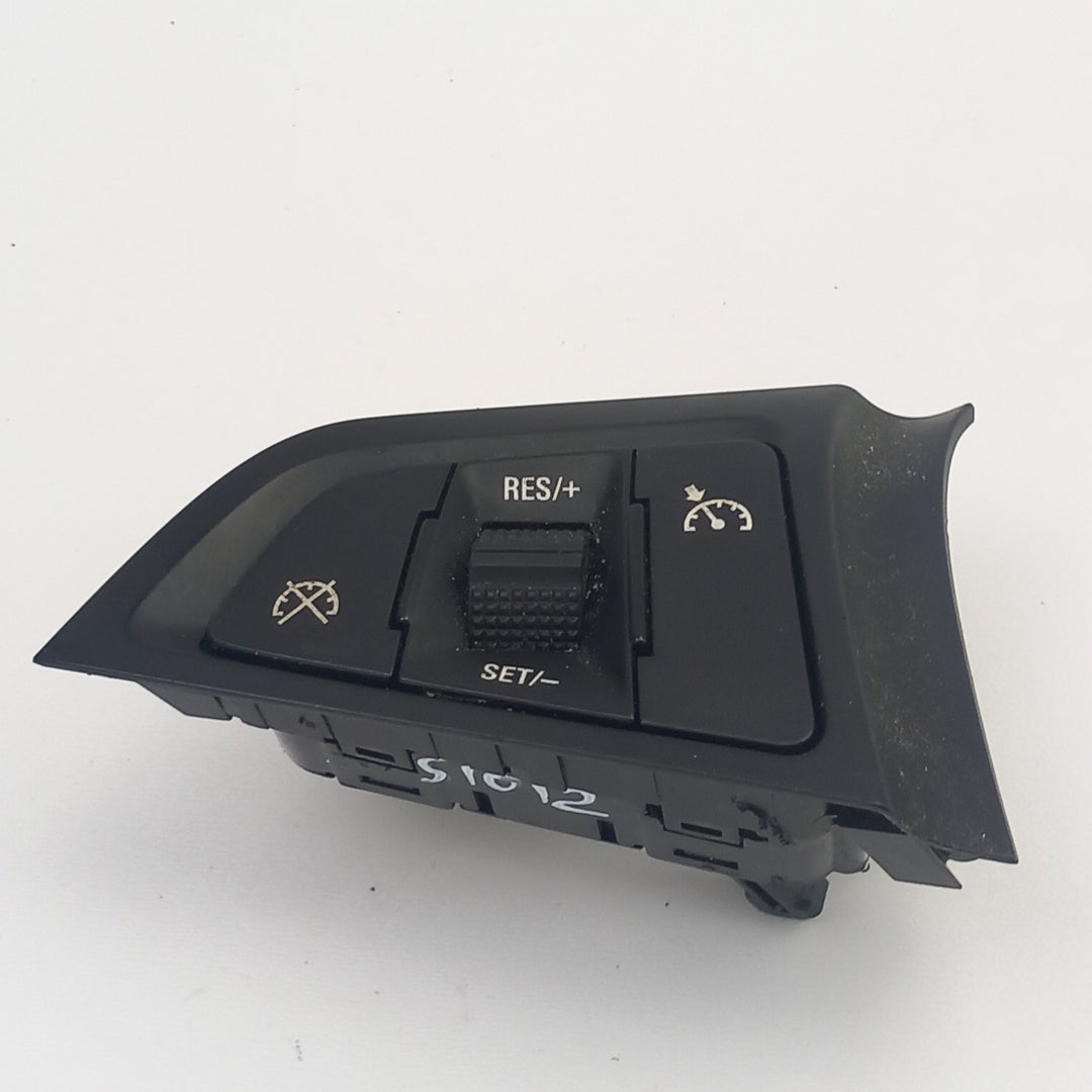 Бутон мултифункцонален волан ляв Черен круиз контрол Opel Meriva B