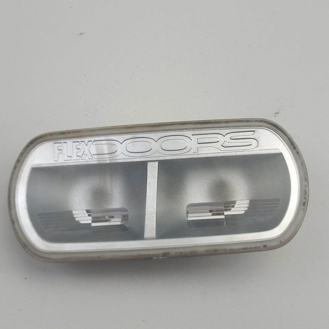 Плафон осветление врата предна дясна Opel Meriva B