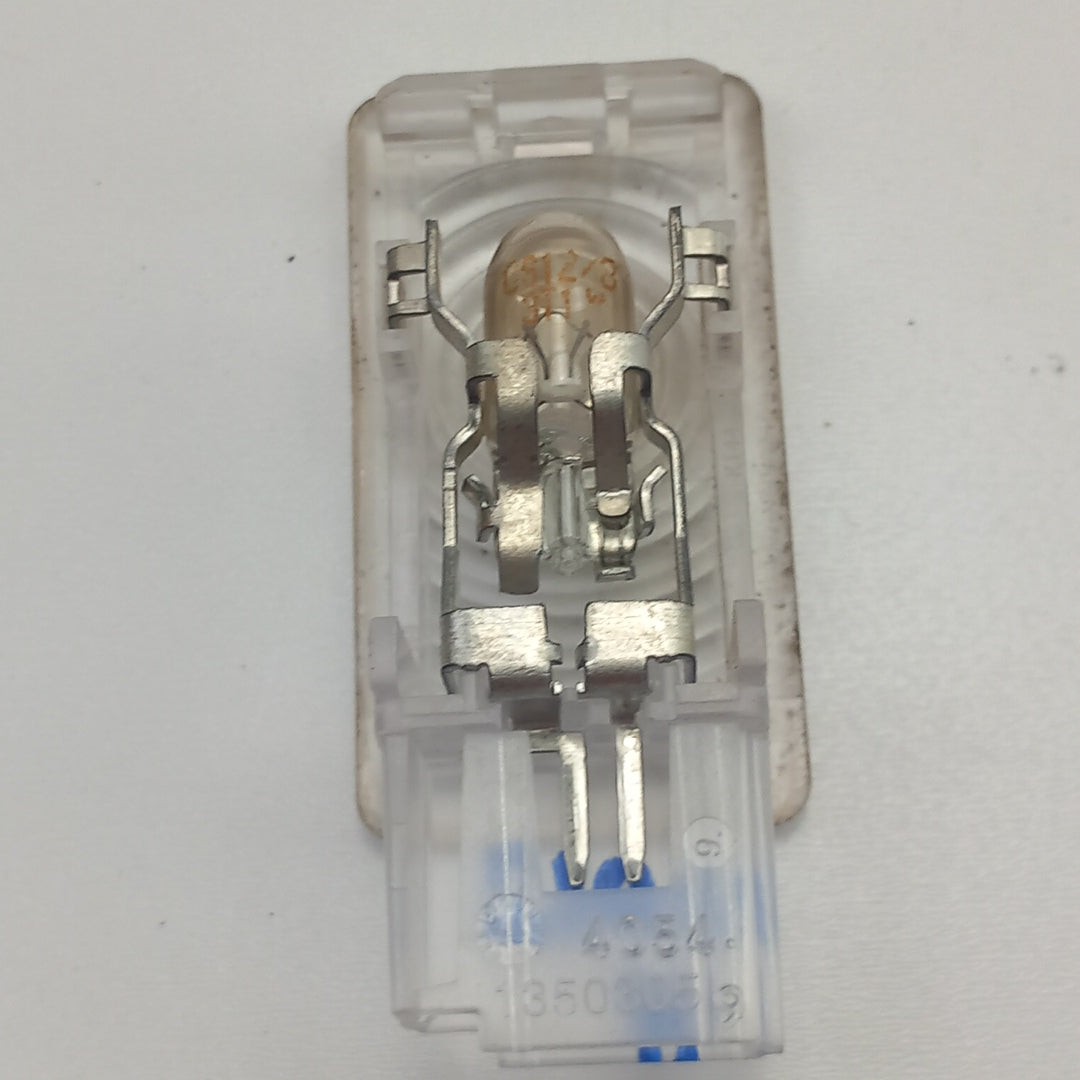 Плафон осветление багажник Opel Meriva B