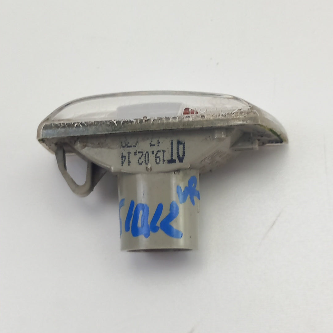 Мигач страничен десен Opel Meriva B