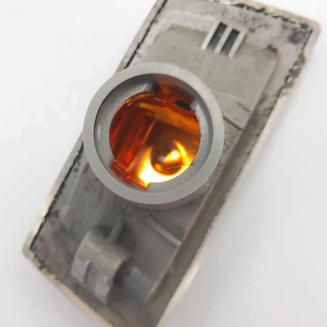 Мигач страничен десен Opel Meriva B