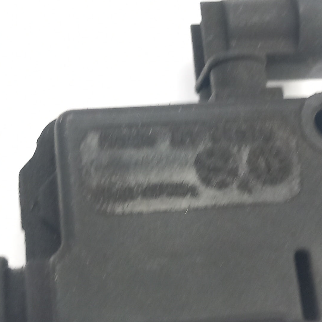 Моторче централно капак резервоар гориво Opel Meriva B