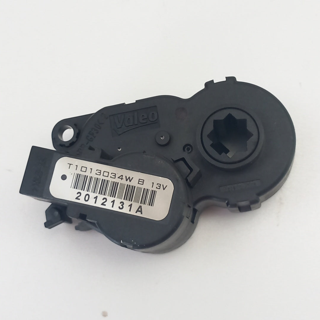 Моторче клапи климатик/парно Opel Meriva B