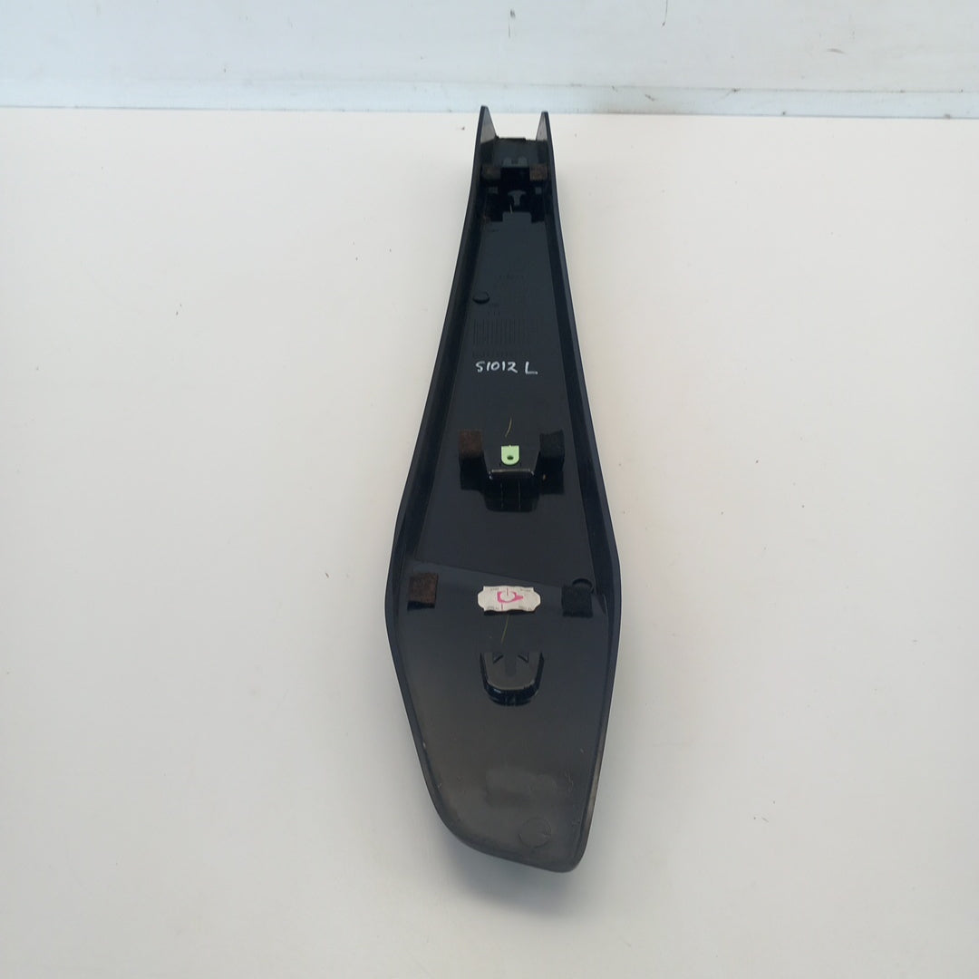 Декоративна лайстна средна колона лява Opel Meriva B