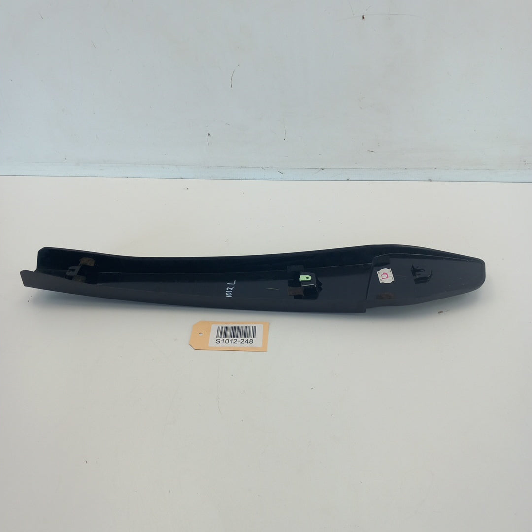 Декоративна лайстна средна колона лява Opel Meriva B