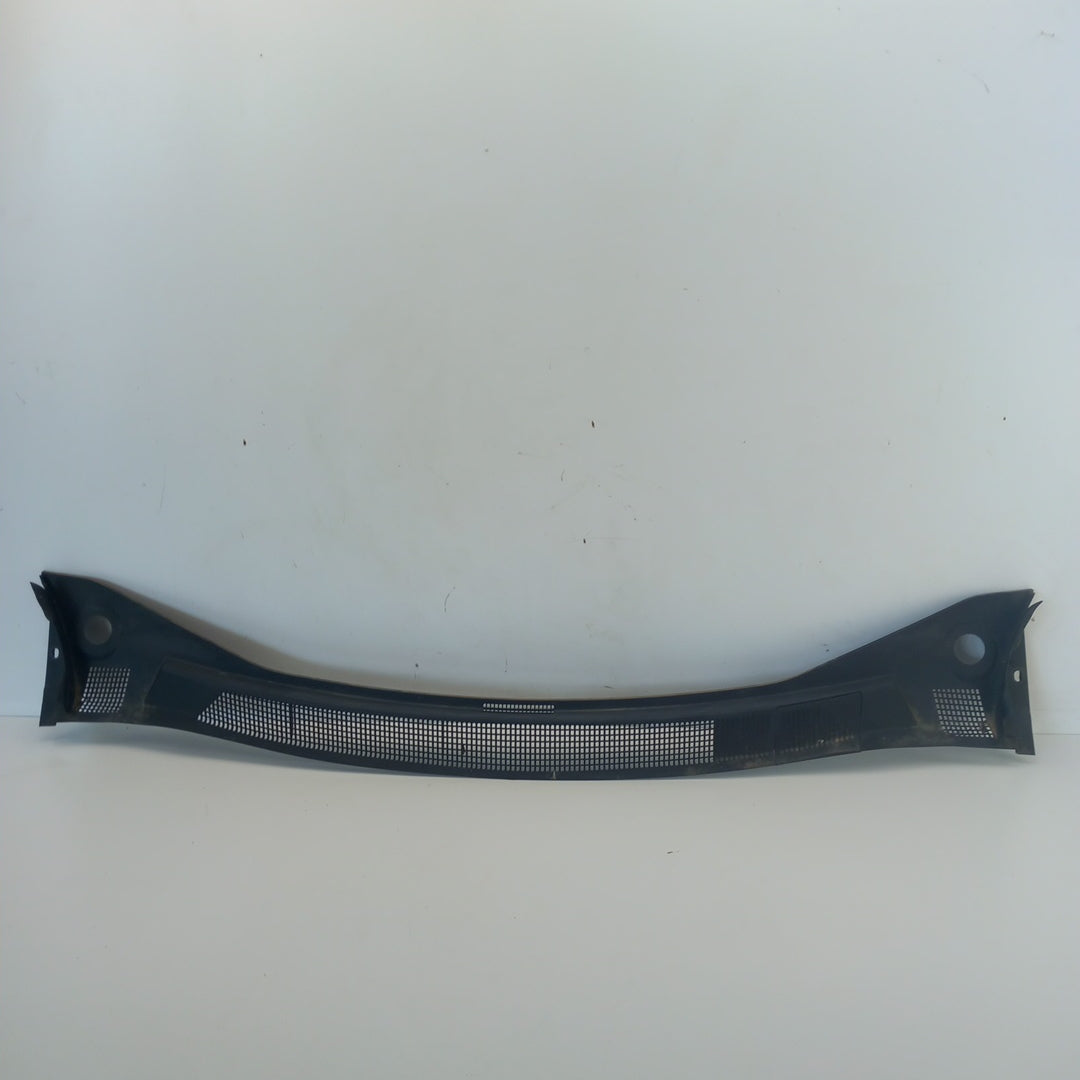 Решетка въздух отводняване предно стъкло Opel Meriva B