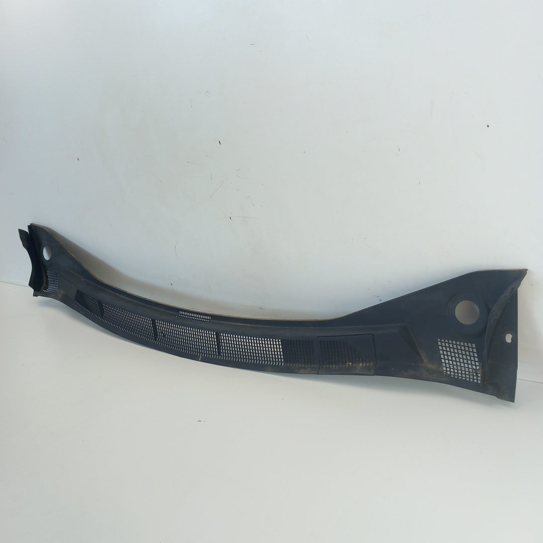 Решетка въздух отводняване предно стъкло Opel Meriva B