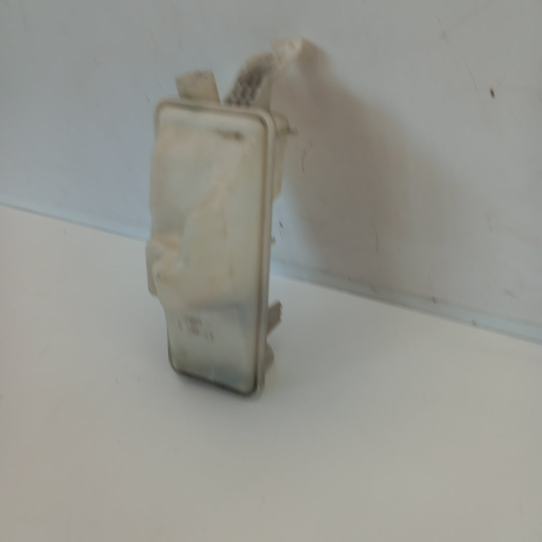 Казанче течност чистачки Opel Meriva B