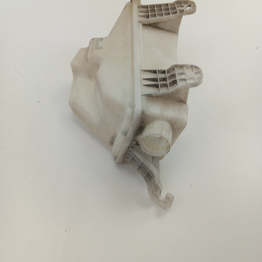 Казанче течност чистачки Opel Meriva B