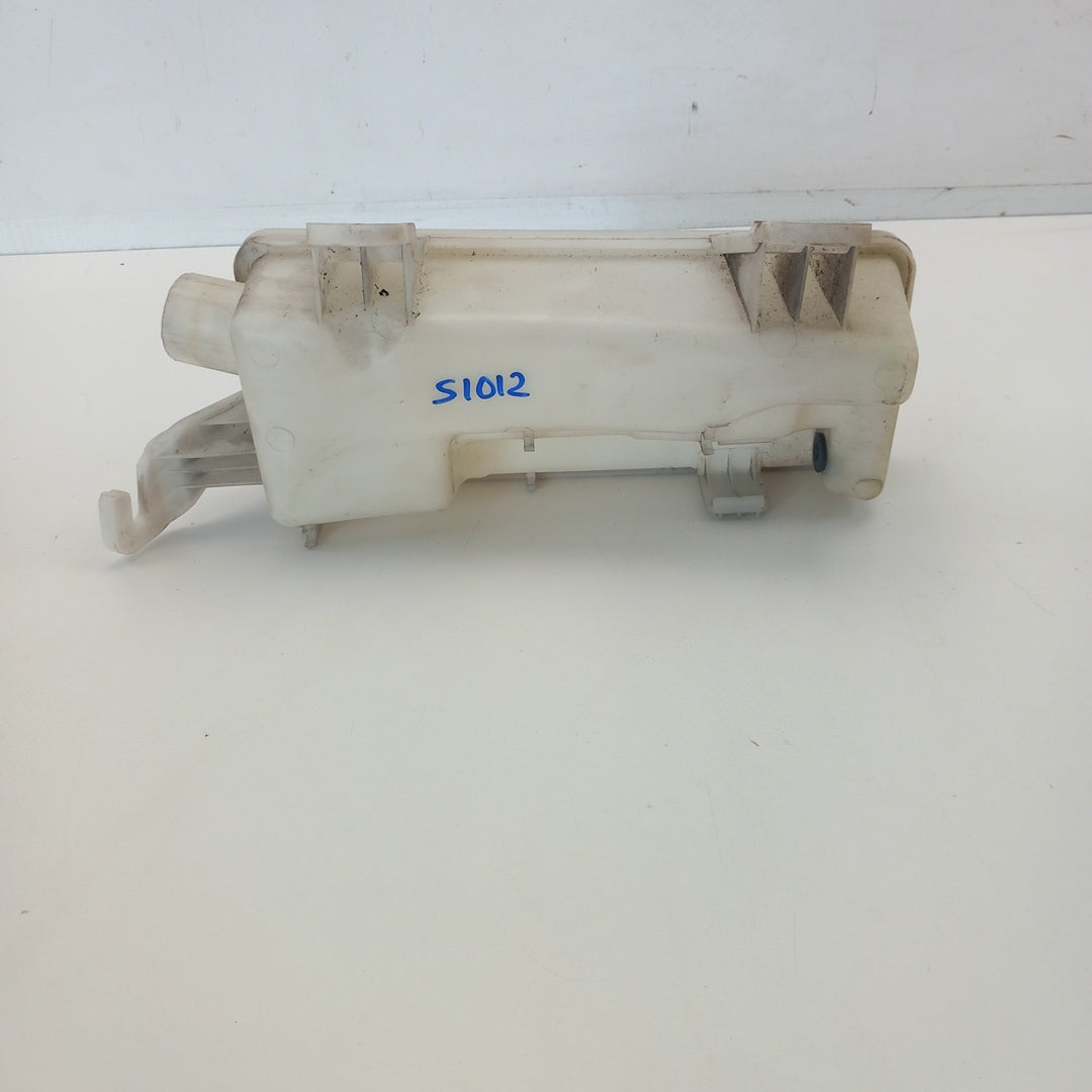 Казанче течност чистачки Opel Meriva B