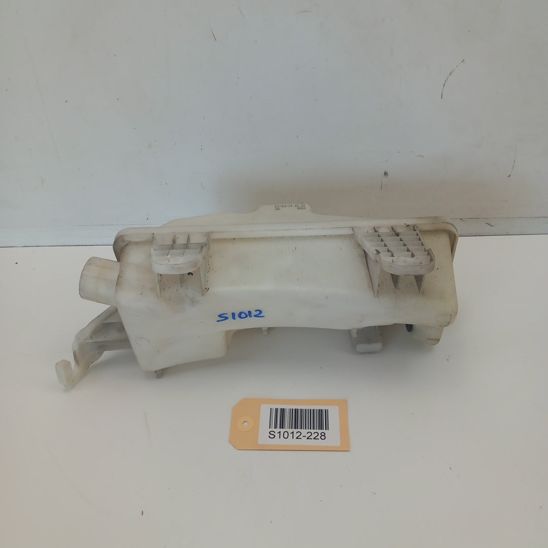 Казанче течност чистачки Opel Meriva B