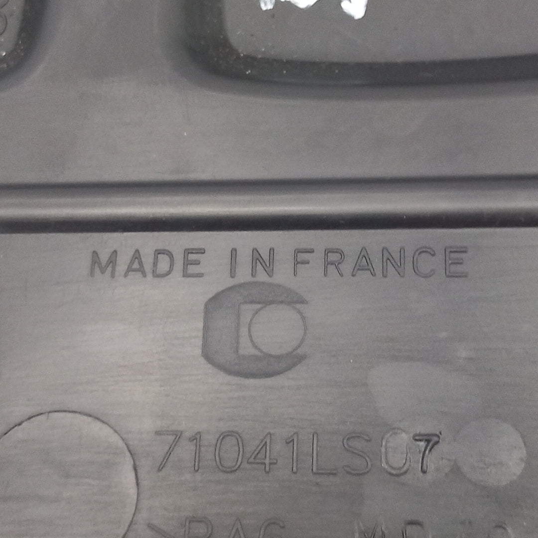 Капак двигател Vauxhall Opel Meriva B 1,4 B14XER