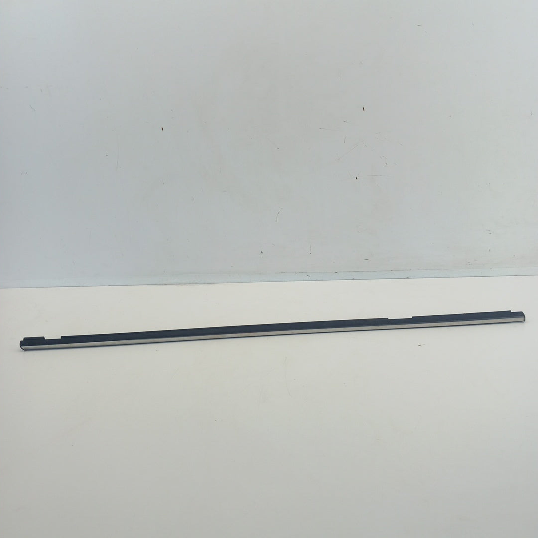 Лайстна стъкло на врата предна дясна външна хром Opel Meriva B