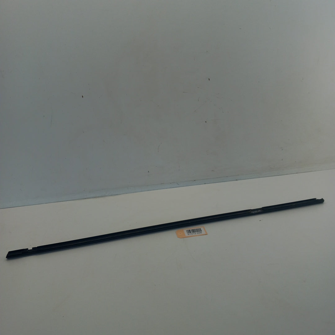 Лайстна стъкло на врата предна дясна външна хром Opel Meriva B