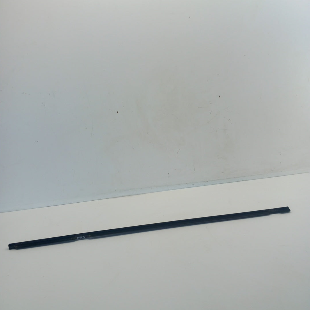 Лайстна стъкло на врата предна лява външна хром Opel Meriva B