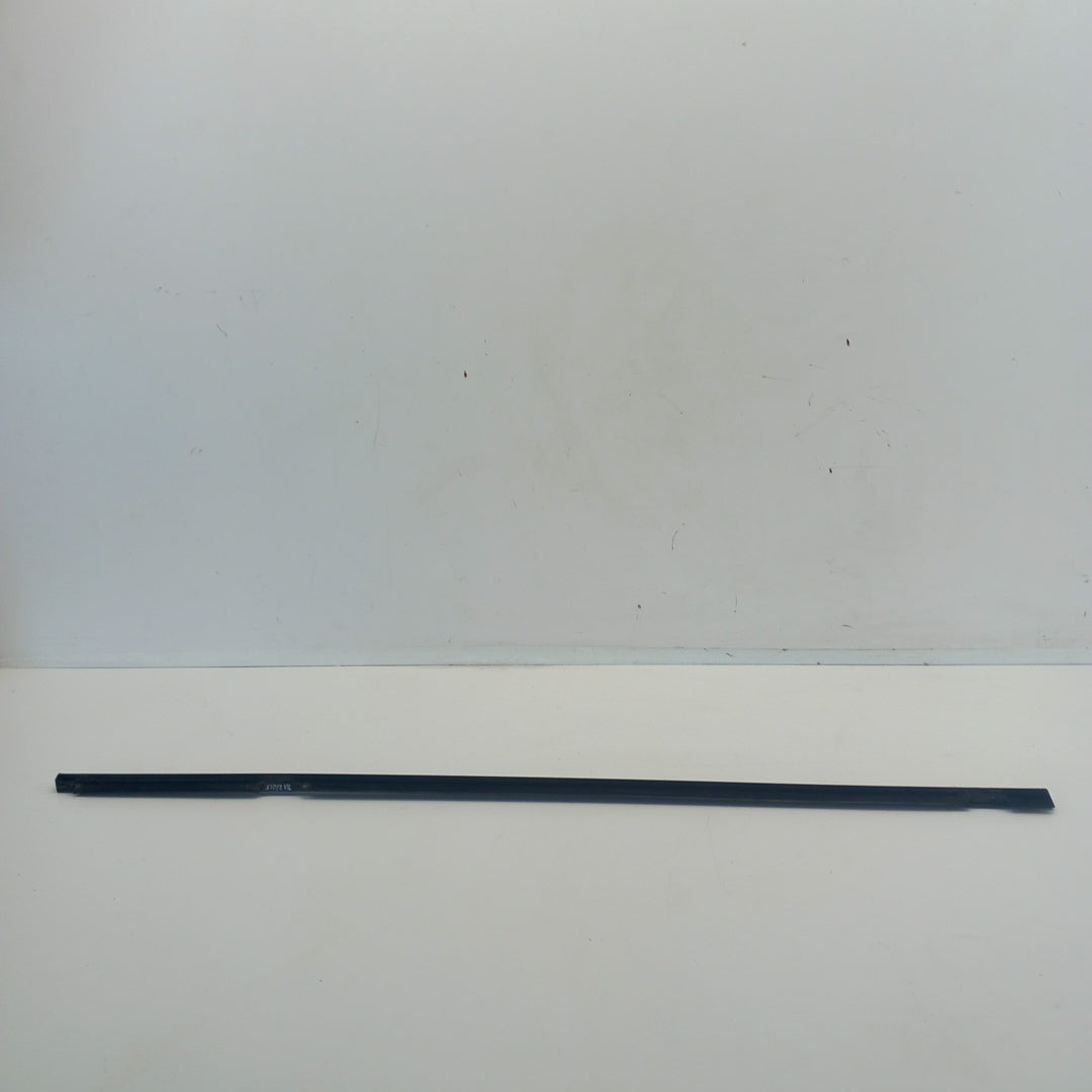 Лайстна стъкло на врата предна лява външна хром Opel Meriva B