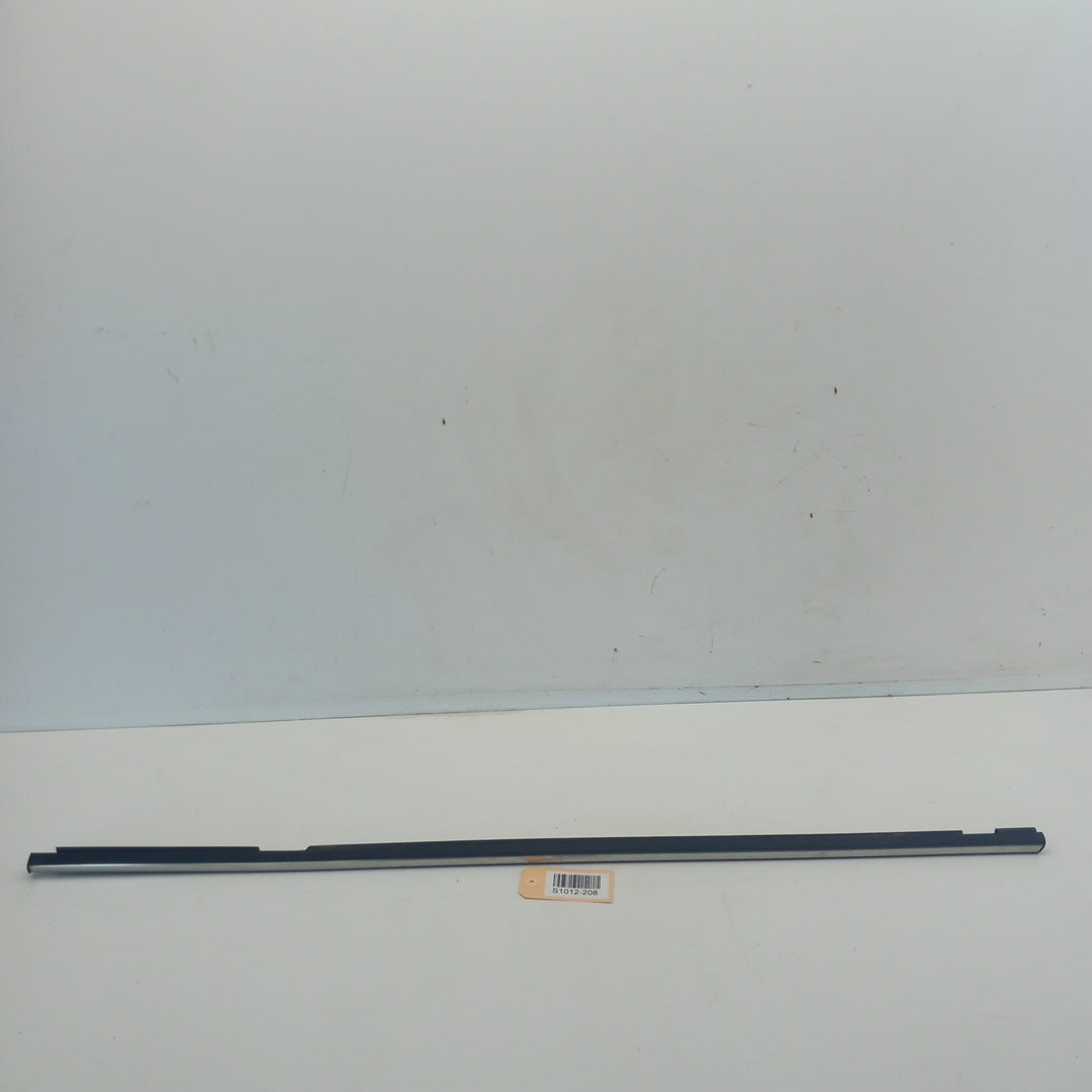 Лайстна стъкло на врата предна лява външна хром Opel Meriva B