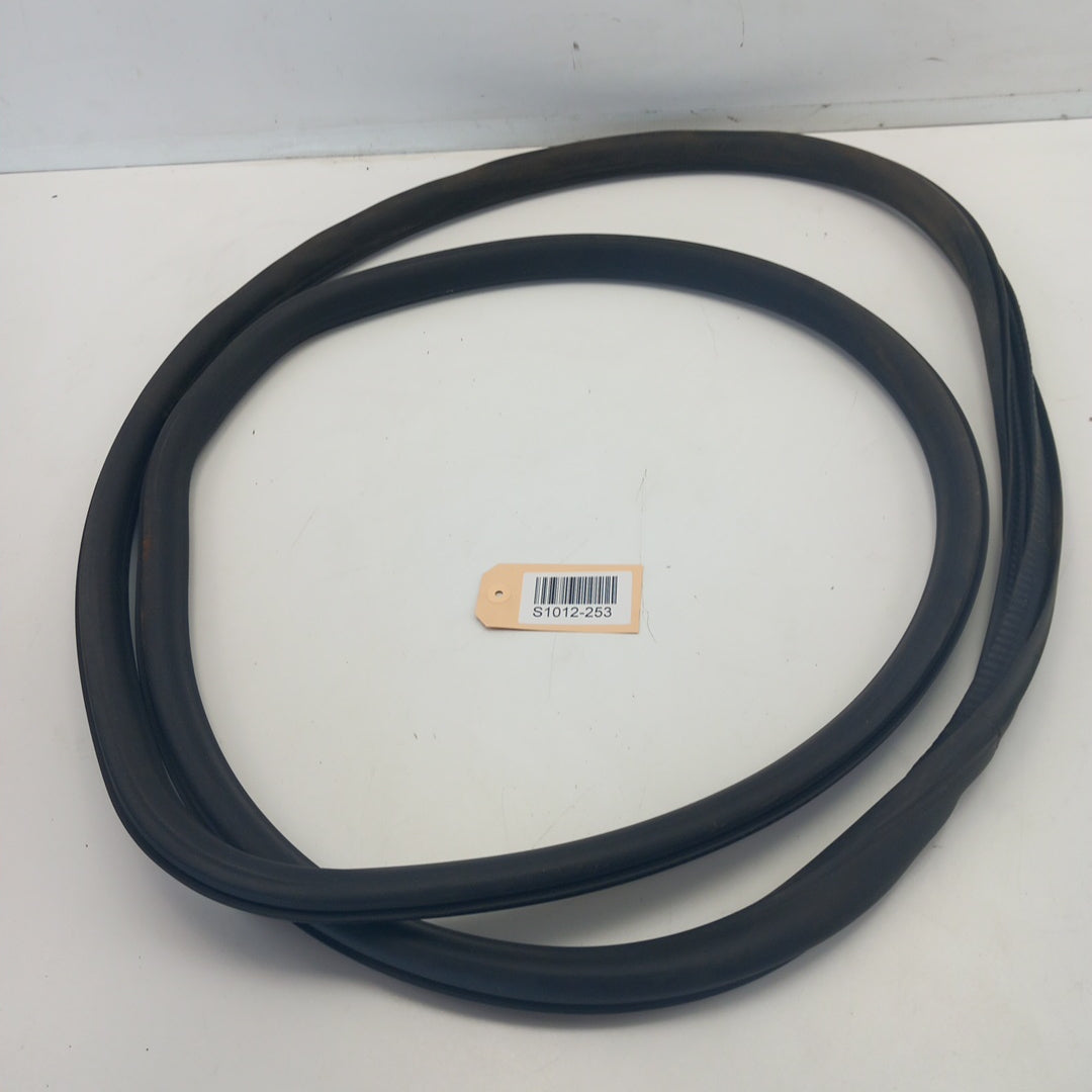 Уплътнение каросерия предна лява врата Opel Meriva B