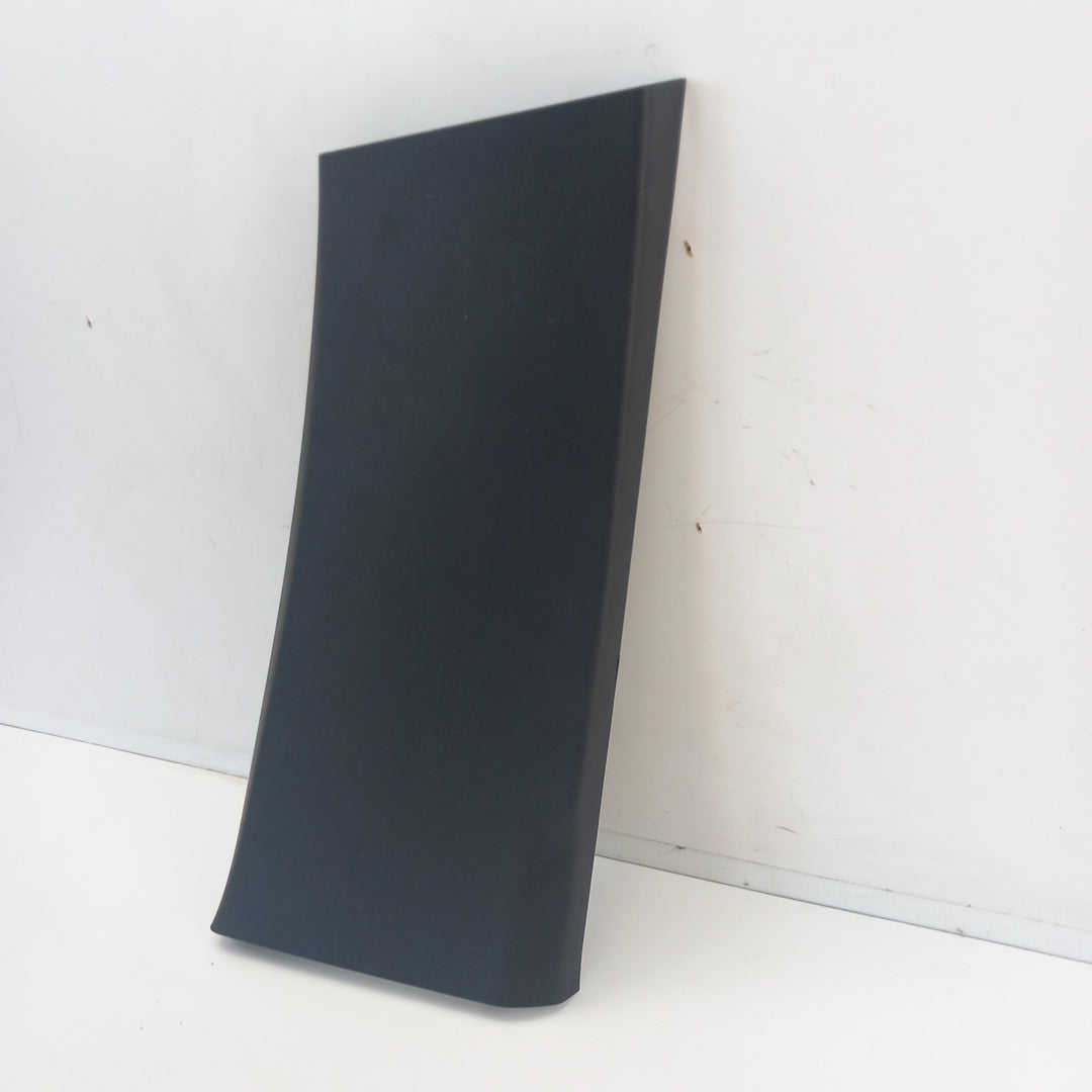 Кора средна колона дясна долна черен Opel Meriva B