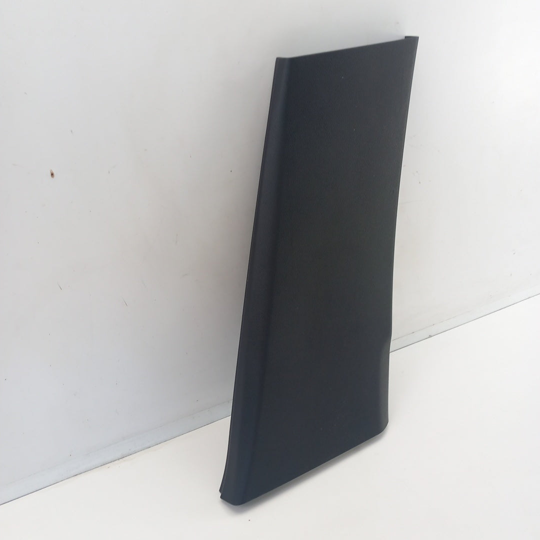 Кора средна колона дясна долна черен Opel Meriva B