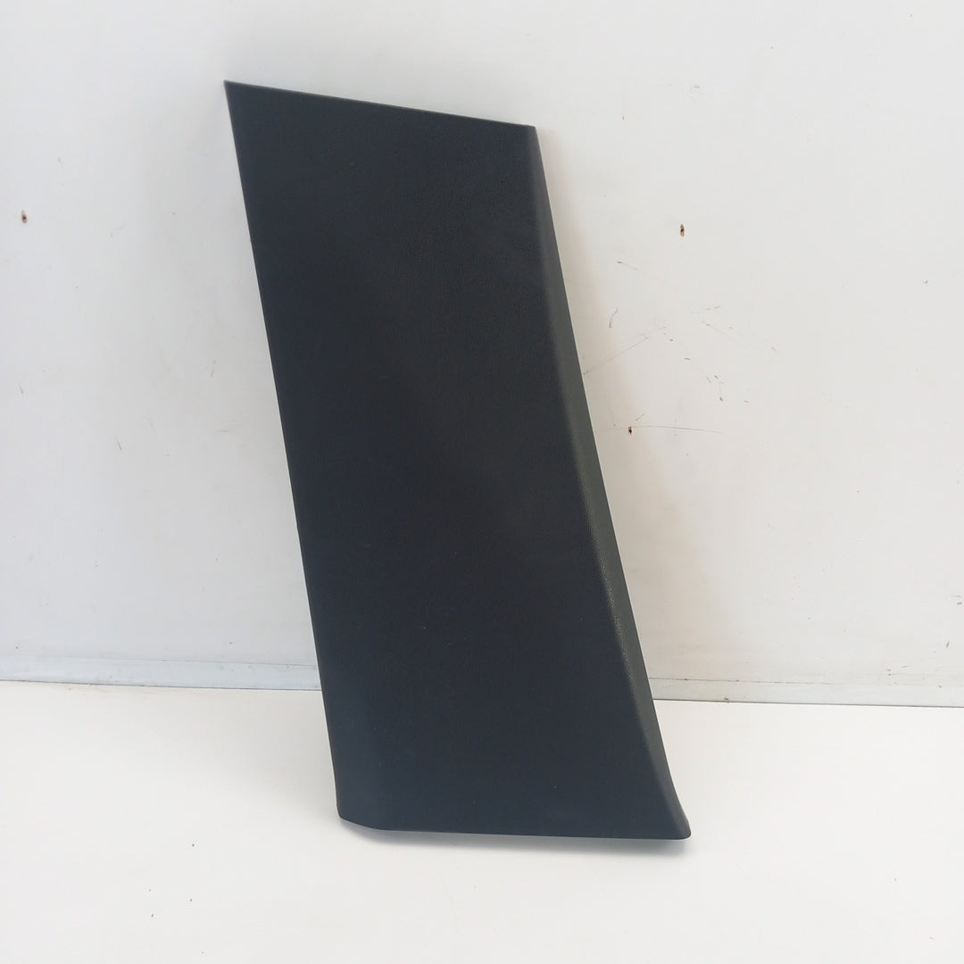 Кора средна колона лява долна черен Opel Meriva B