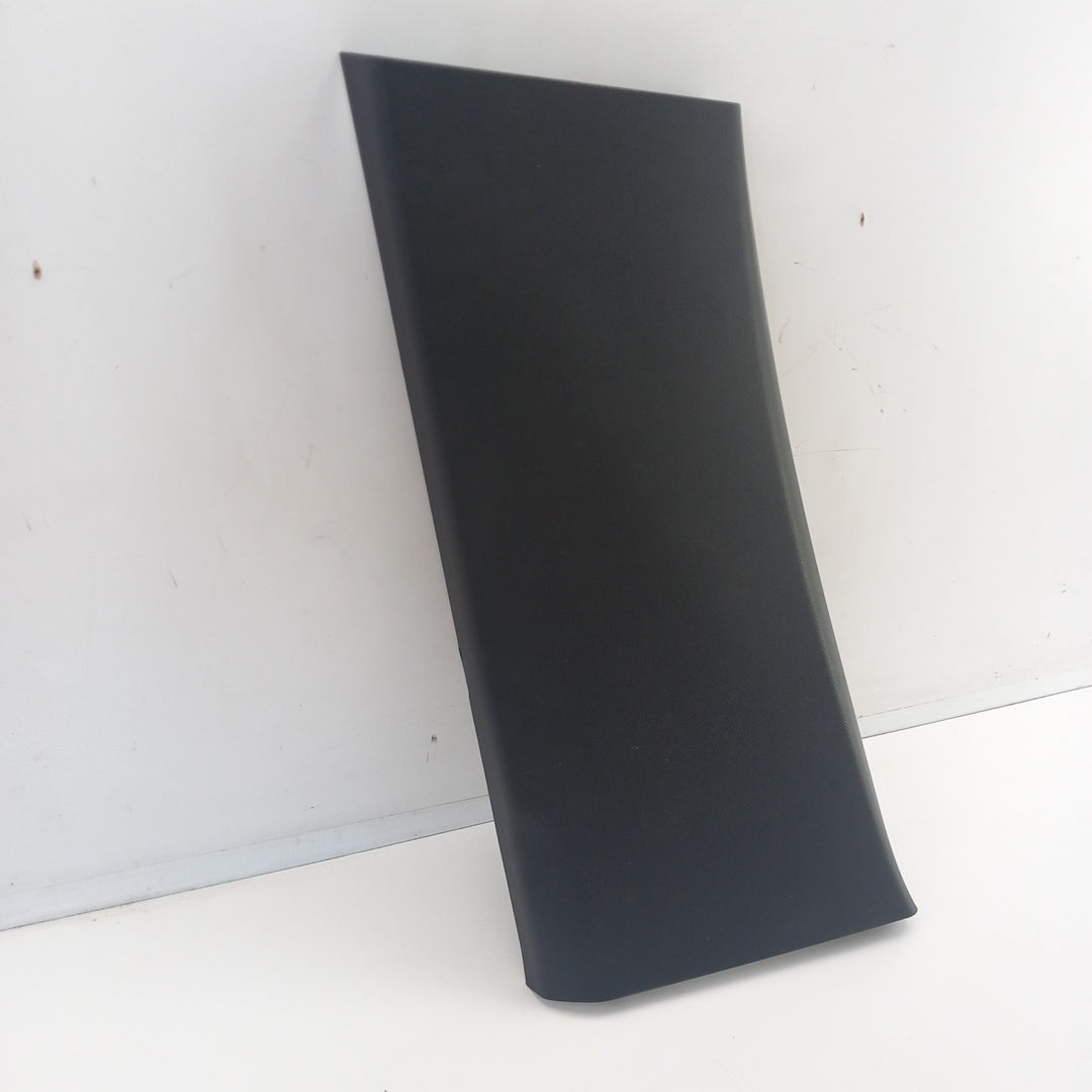 Кора средна колона лява долна черен Opel Meriva B