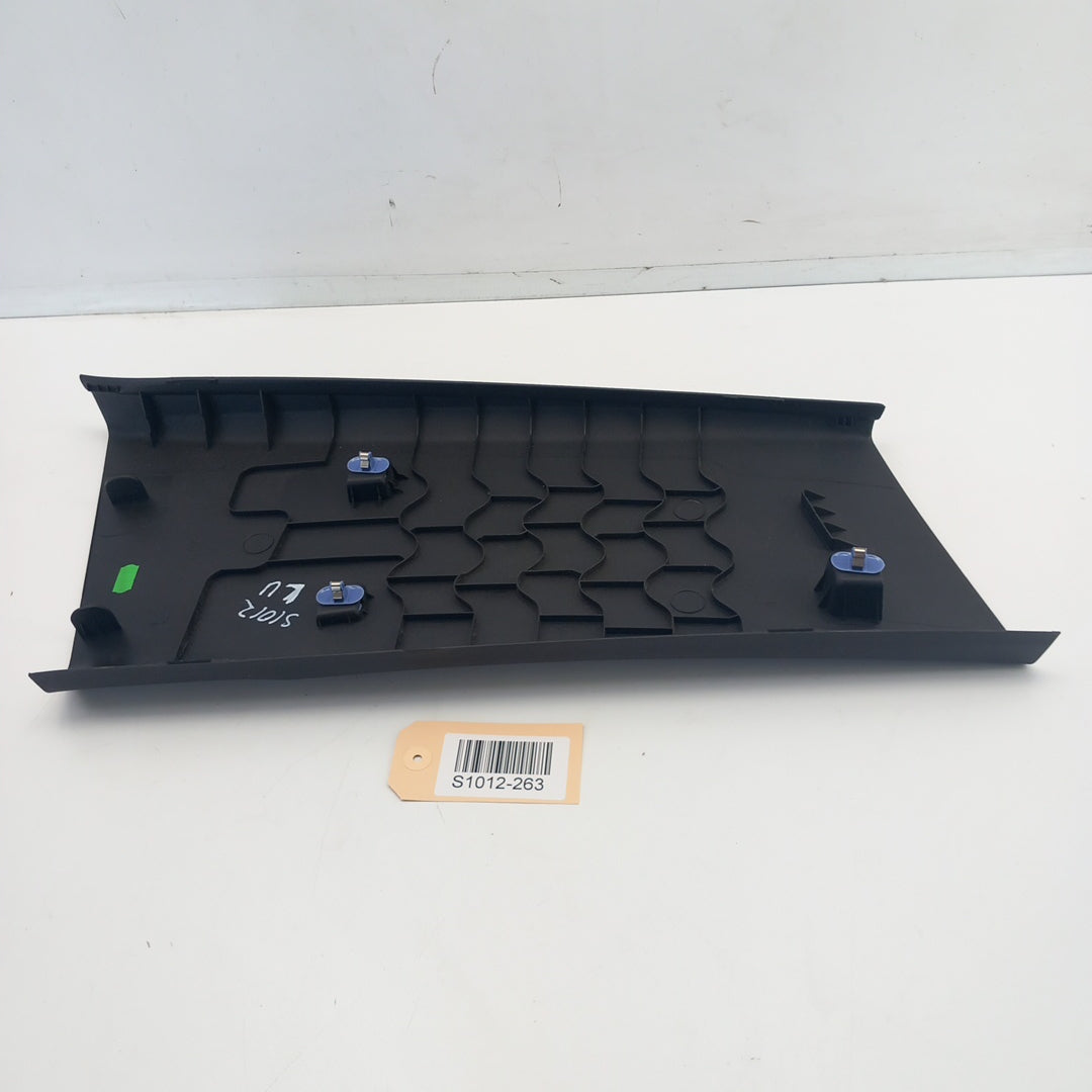 Кора средна колона лява долна черен Opel Meriva B