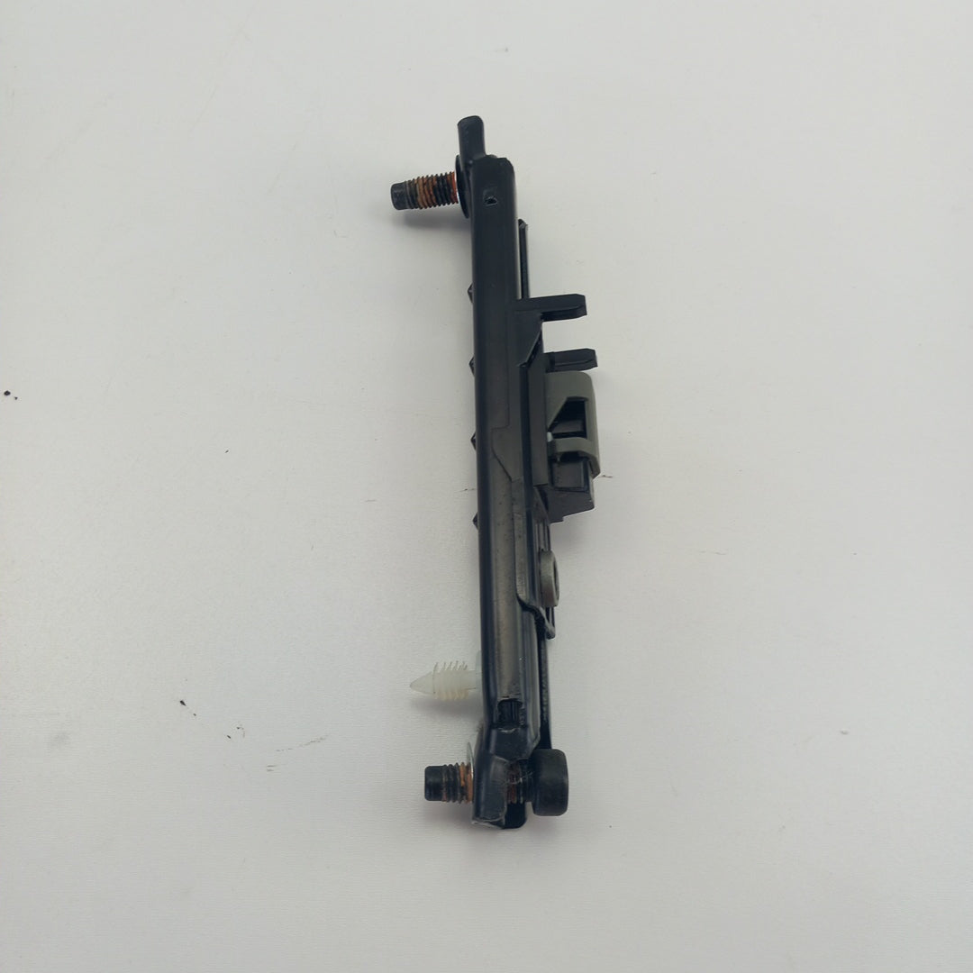 Регулатор височина колан преден ляв / десен Opel Meriva B