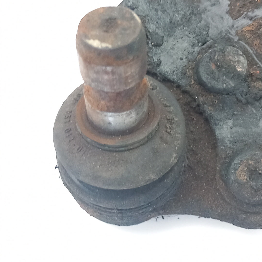 Носач преден десен Opel Meriva B