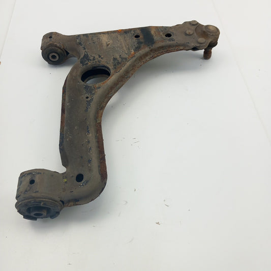 Носач преден ляв Opel Meriva B