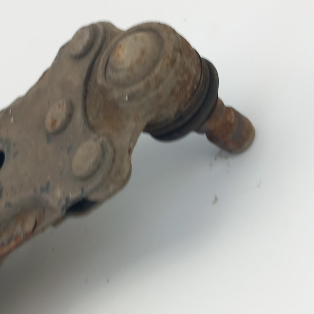 Носач преден ляв Opel Meriva B