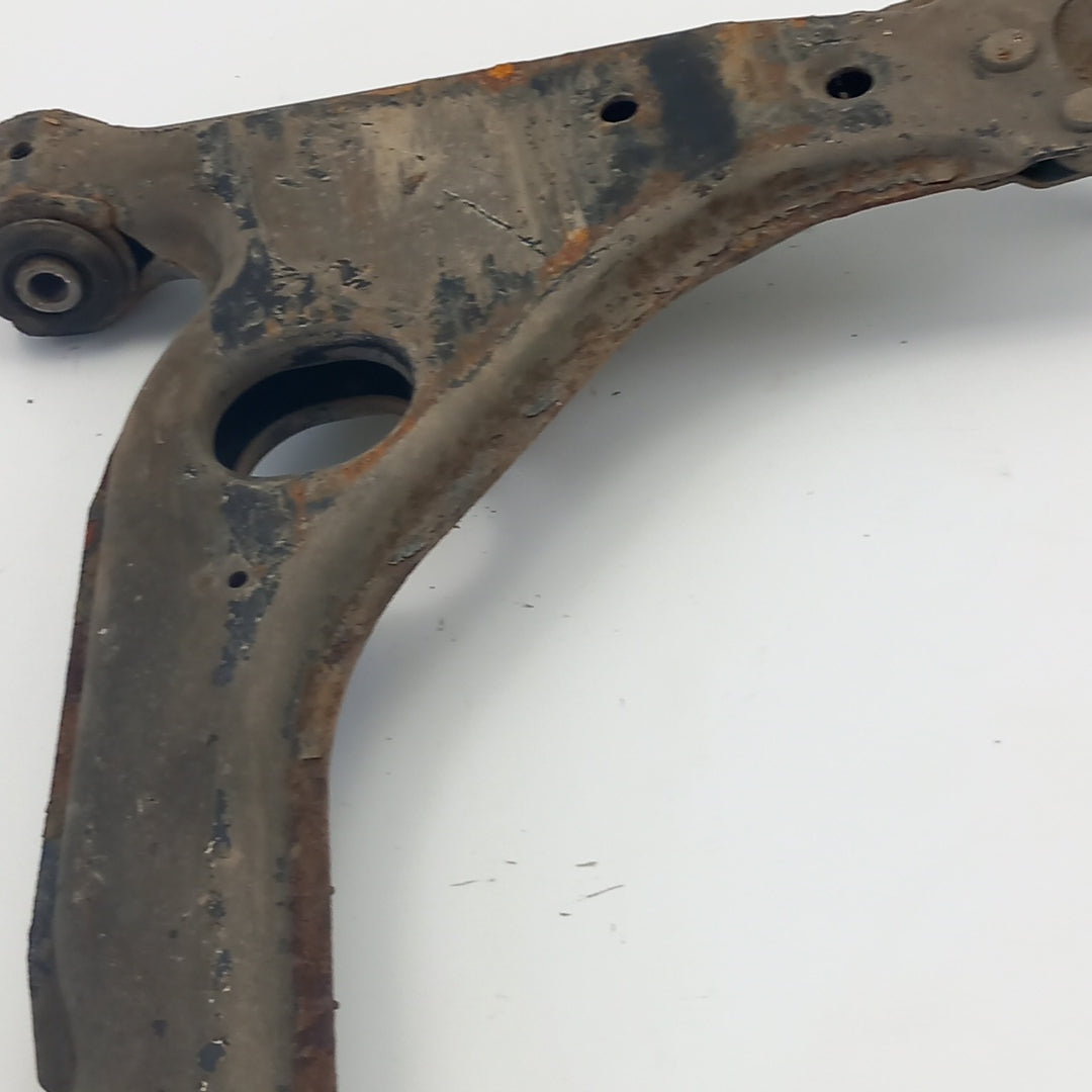 Носач преден ляв Opel Meriva B