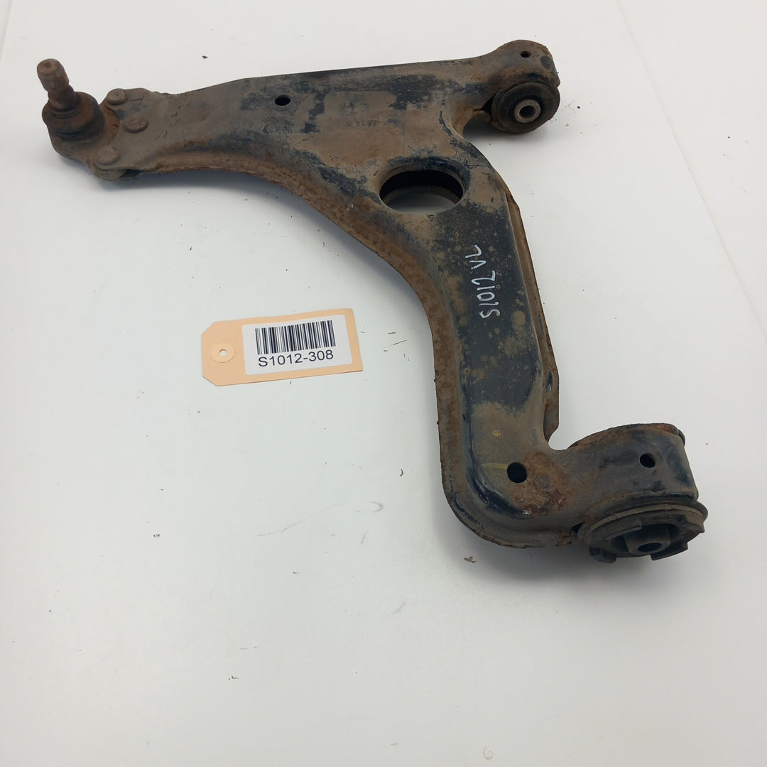 Носач преден ляв Opel Meriva B