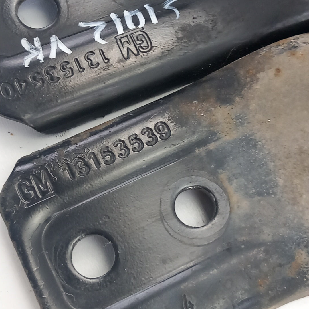 Държач воден радиатор ляв / десен комплект от 2 долни Opel Meriva B 1,4 B14XER