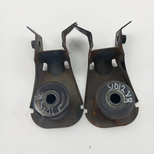 Държач опора предна броня ляв комплект дясно Opel Meriva B