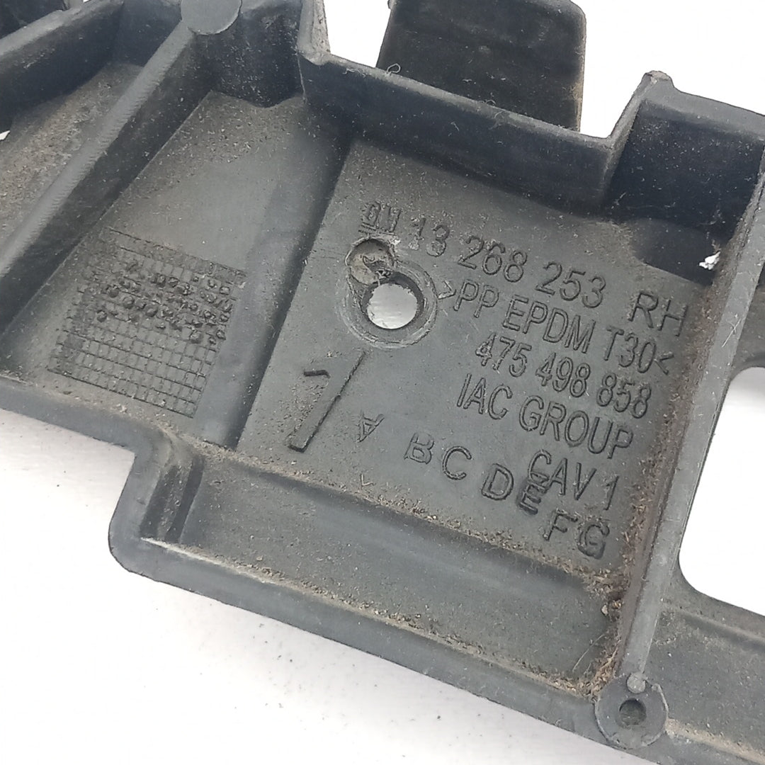 Водач задна броня десен Opel Meriva B