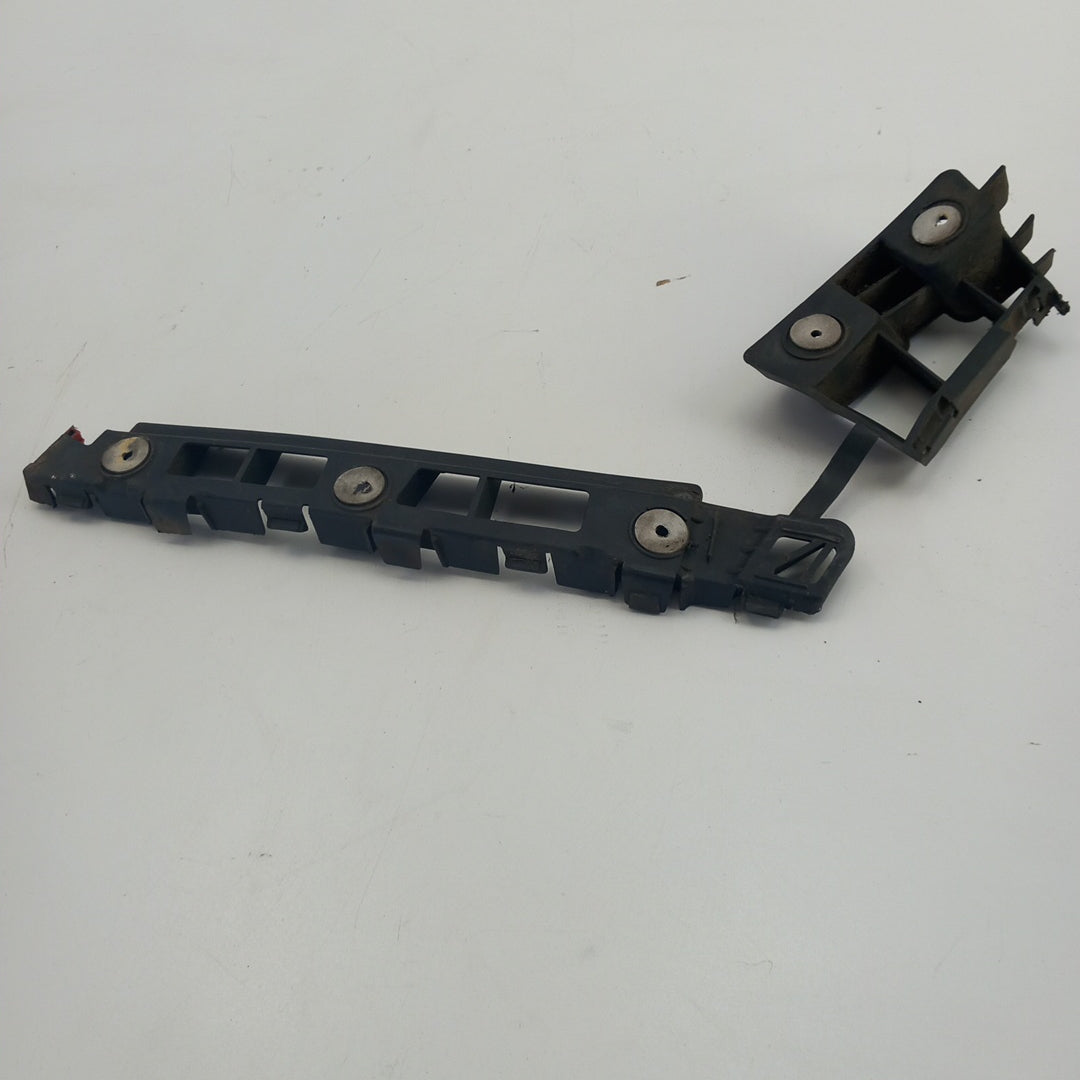 Водач задна броня ляв Opel Meriva B