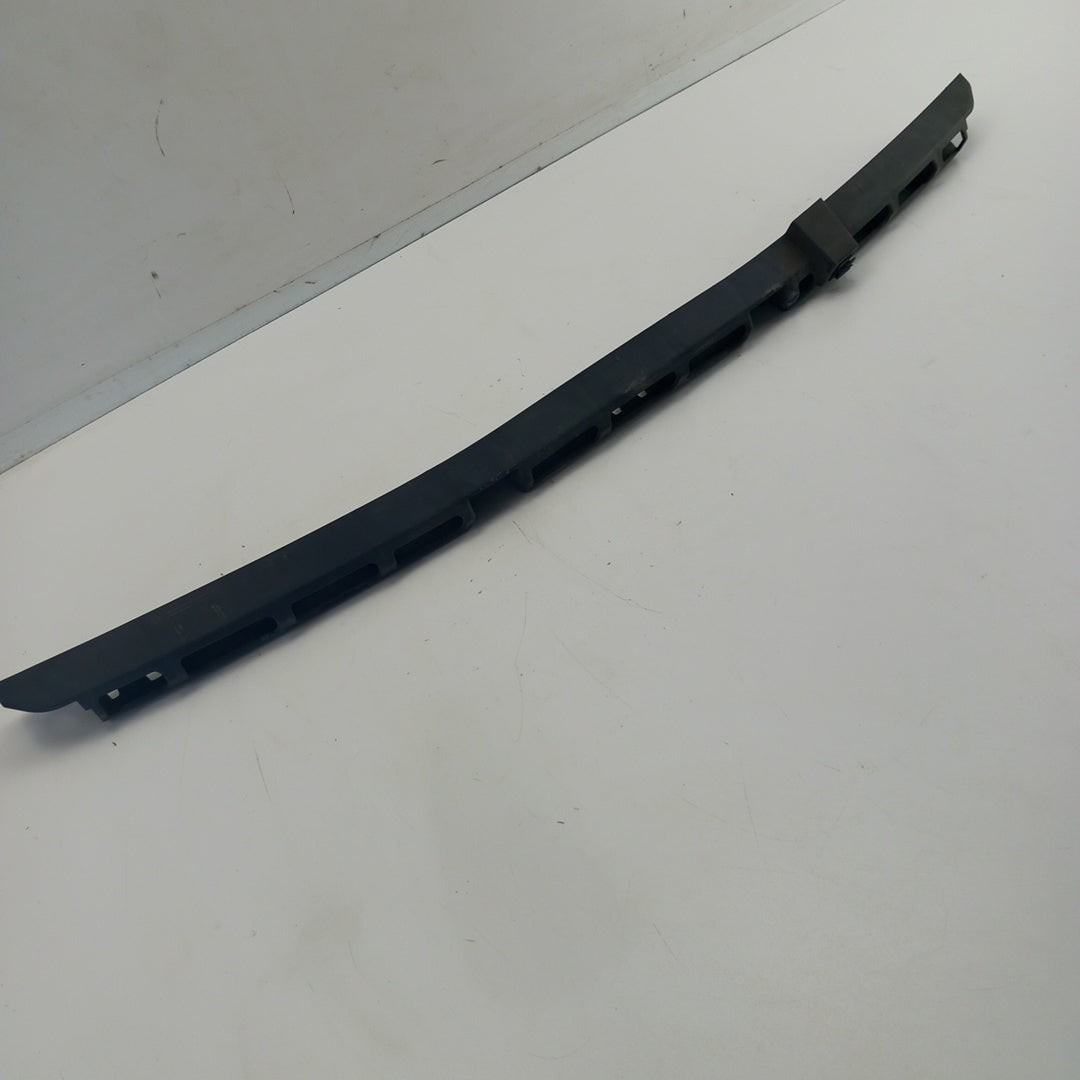 Водач задна броня централен Opel Meriva B