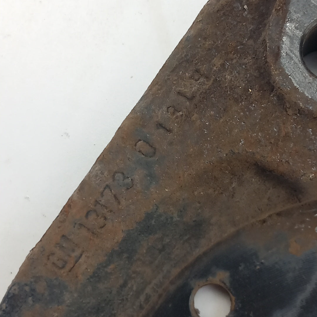 Държач спирачен диск заден ляв Opel Meriva B