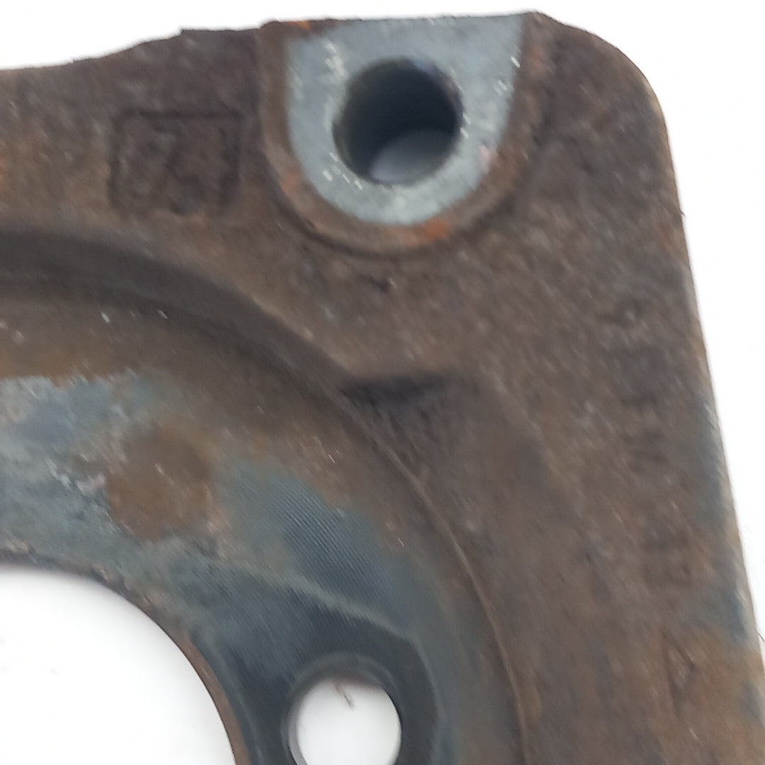 Държач спирачен диск заден ляв Opel Meriva B