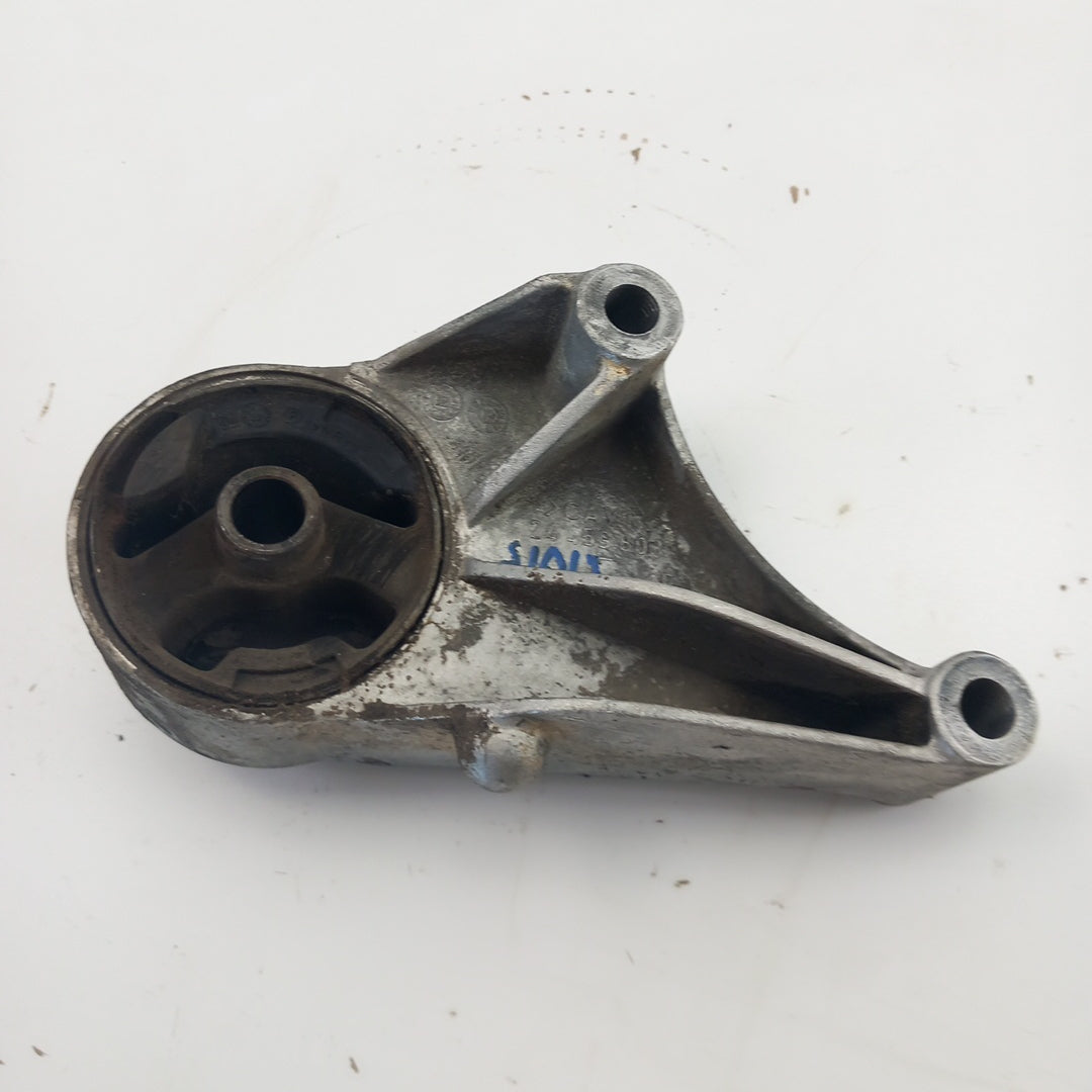 Тампон двигател преден Opel Meriva B 1,4 B14XER