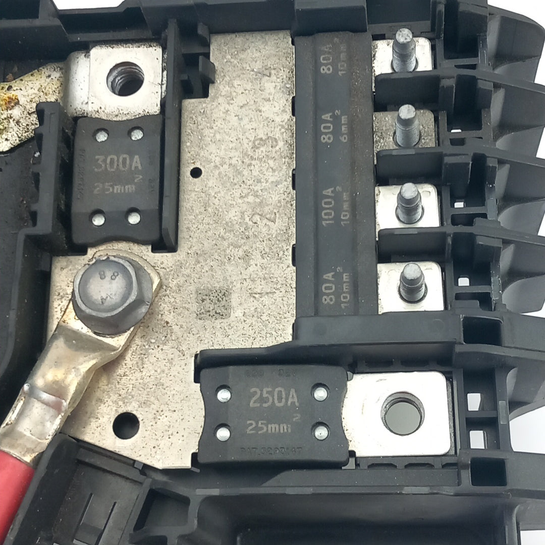 Бушониера акумулатор TQ Opel Meriva B 1,4 B14XER