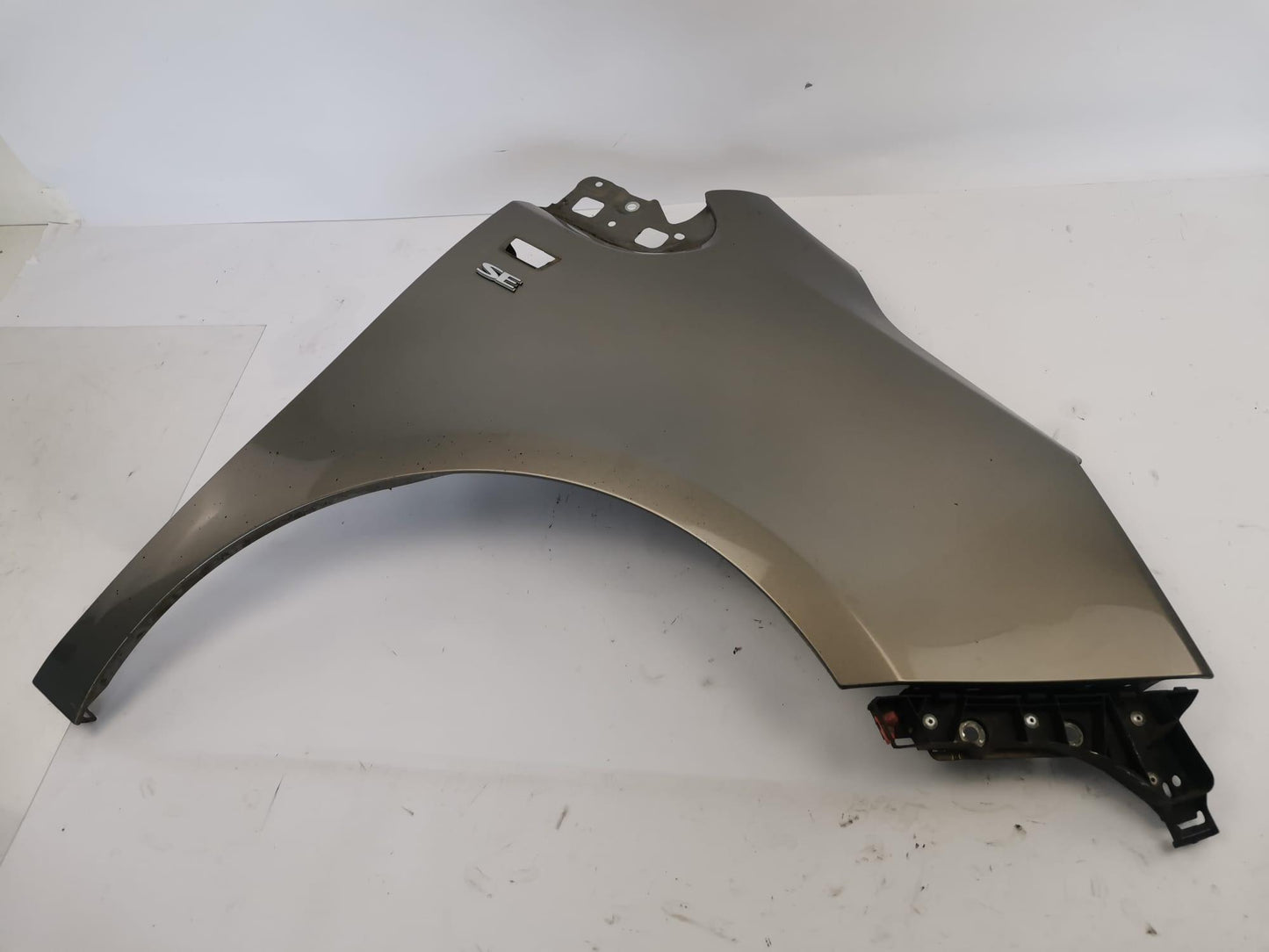 Калник преден десен Z40W Muskat Brown Opel Meriva B