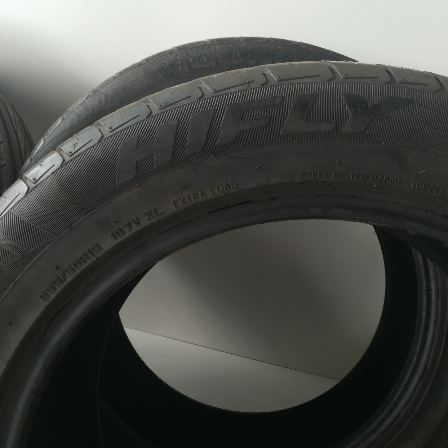 Комплект 19" цола 4бр. летни гуми HIFLY Vigorous HP801 255/50 R19 107V XL EXTRA LOAD