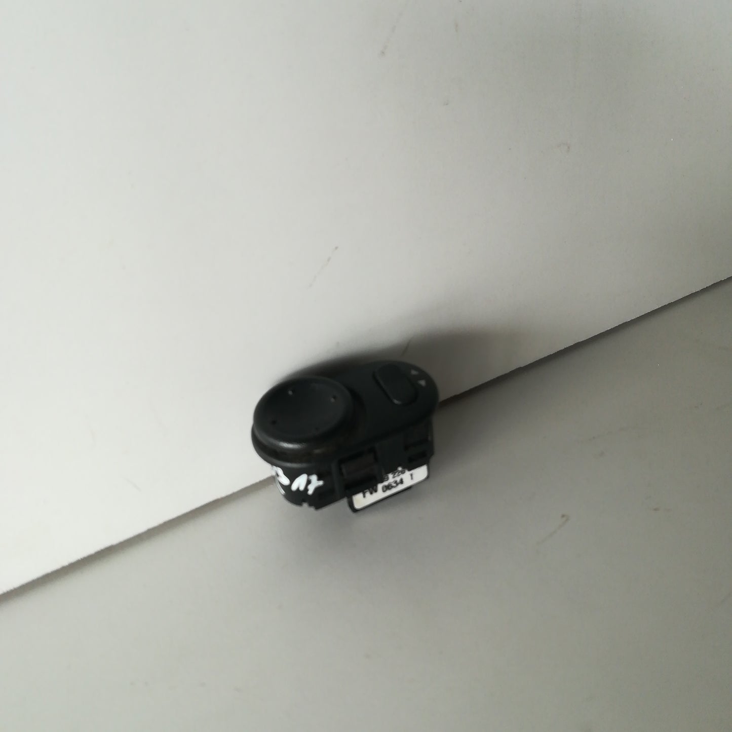 Копче за регулиране на странични огледала Meriva A