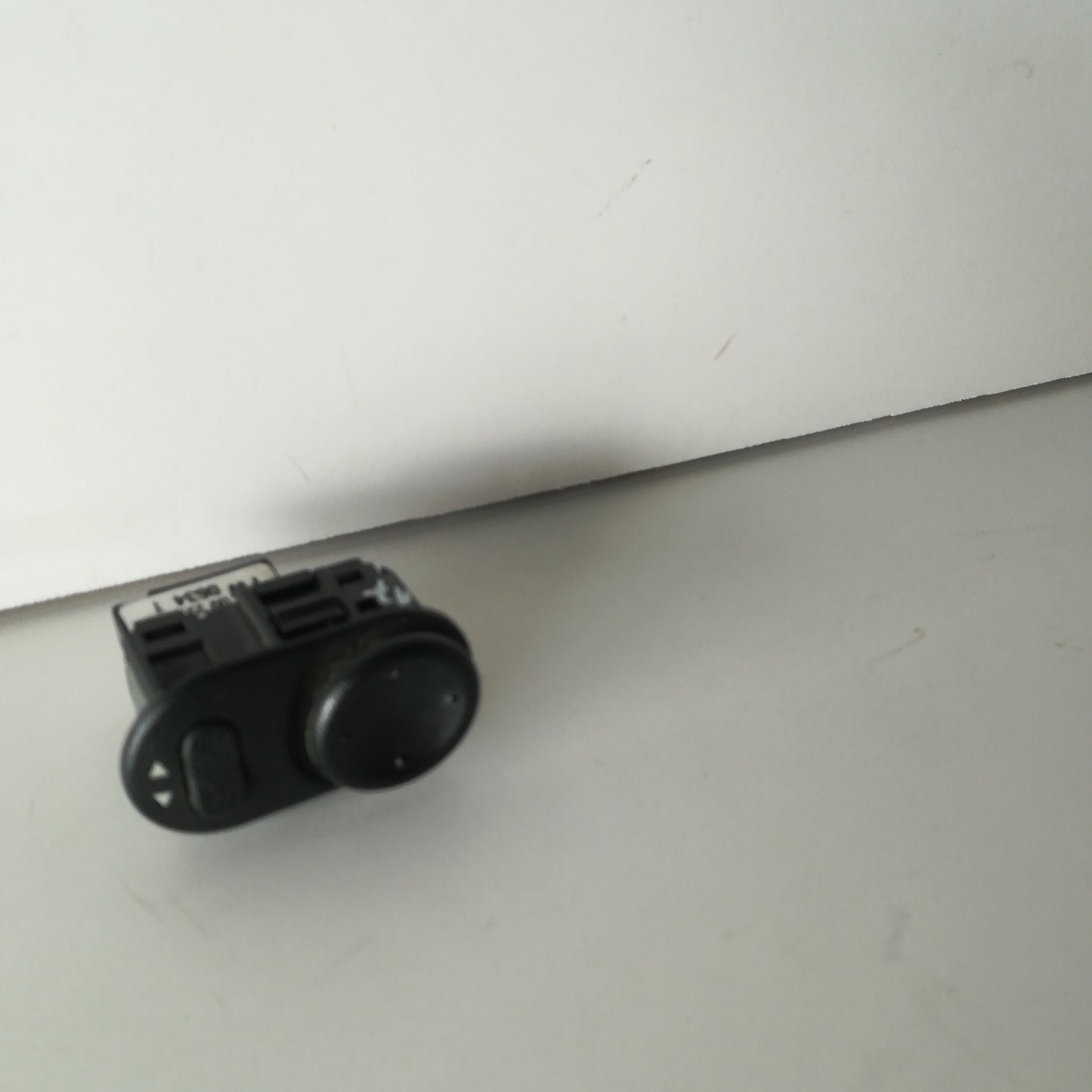 Копче за регулиране на странични огледала Meriva A