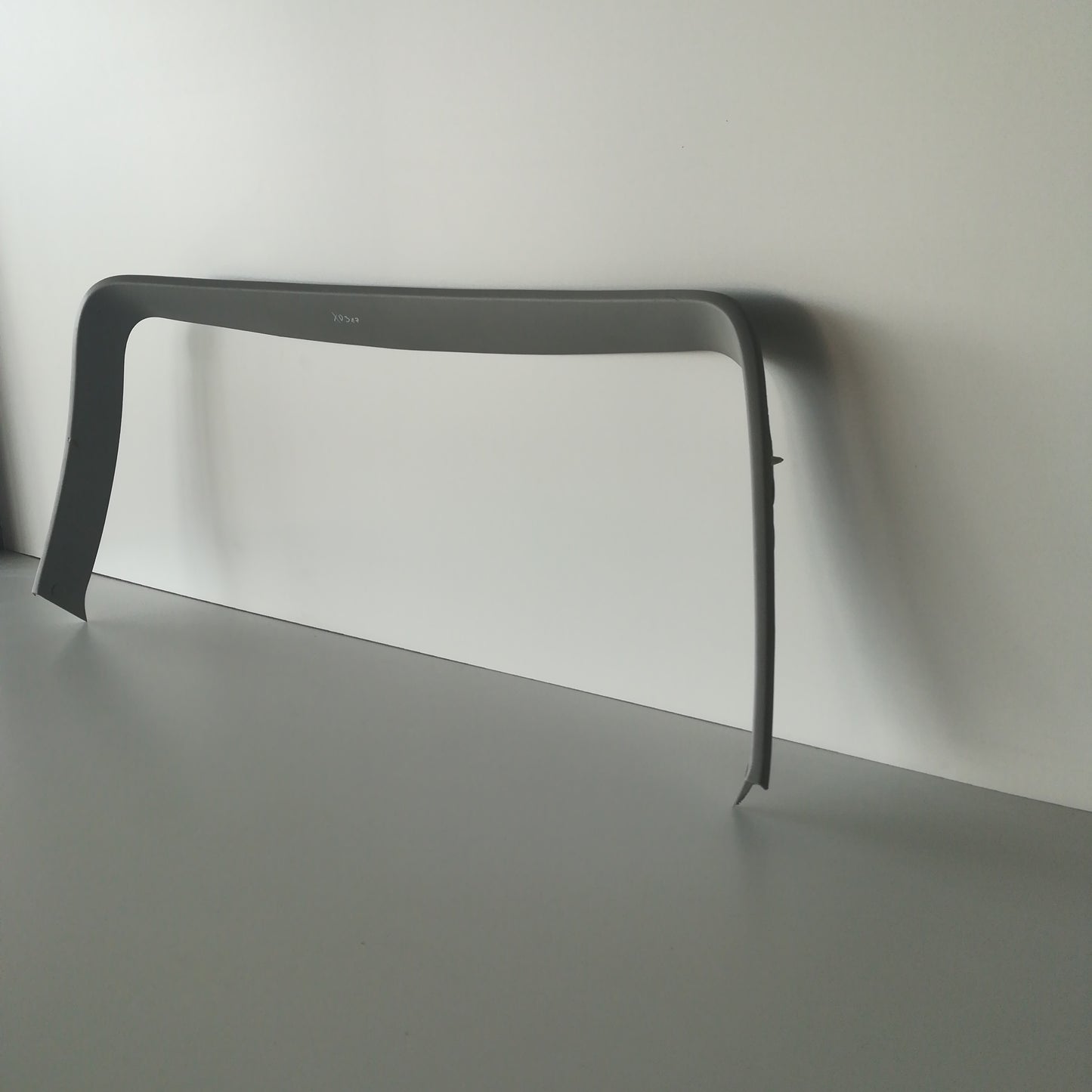 Лайсна пластмасова капак багажник Opel Meriva A