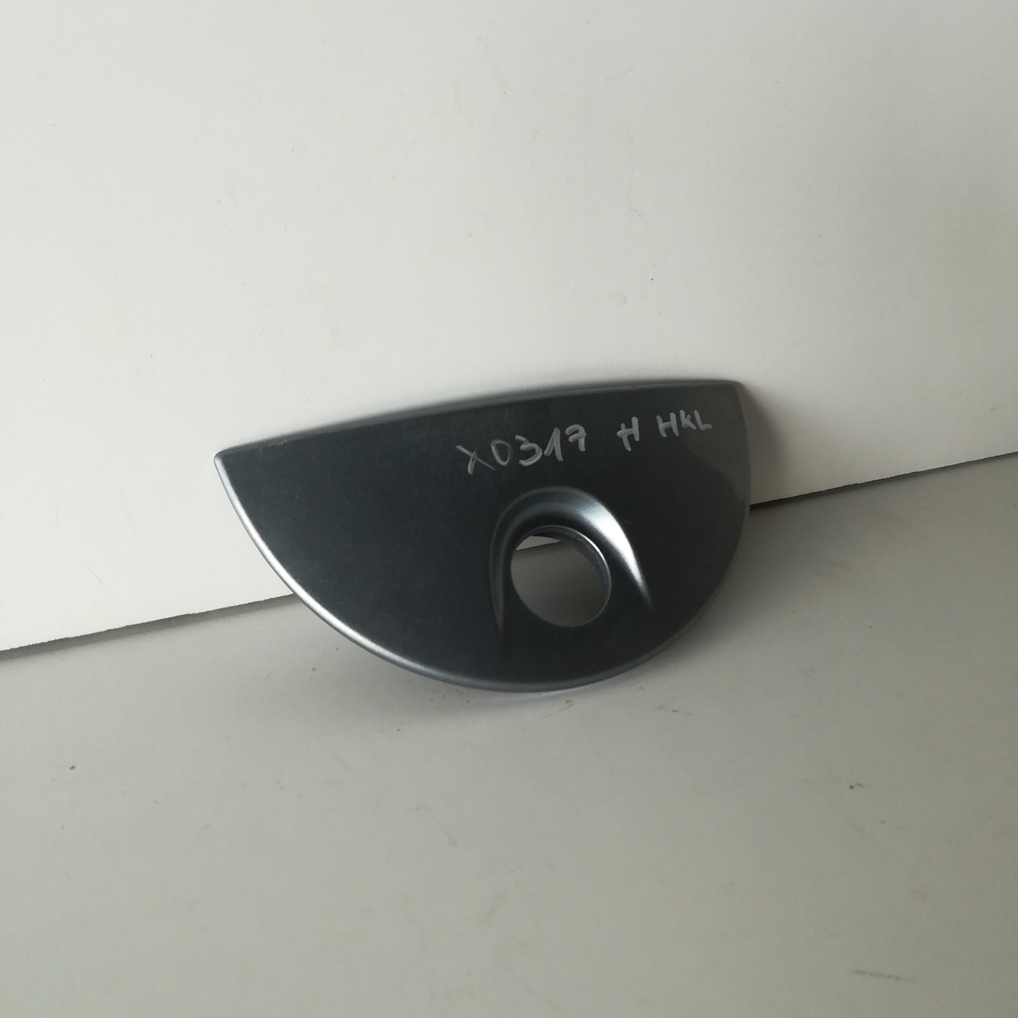 Дръжка външна багажник сив металик Z163 Opel Meriva A