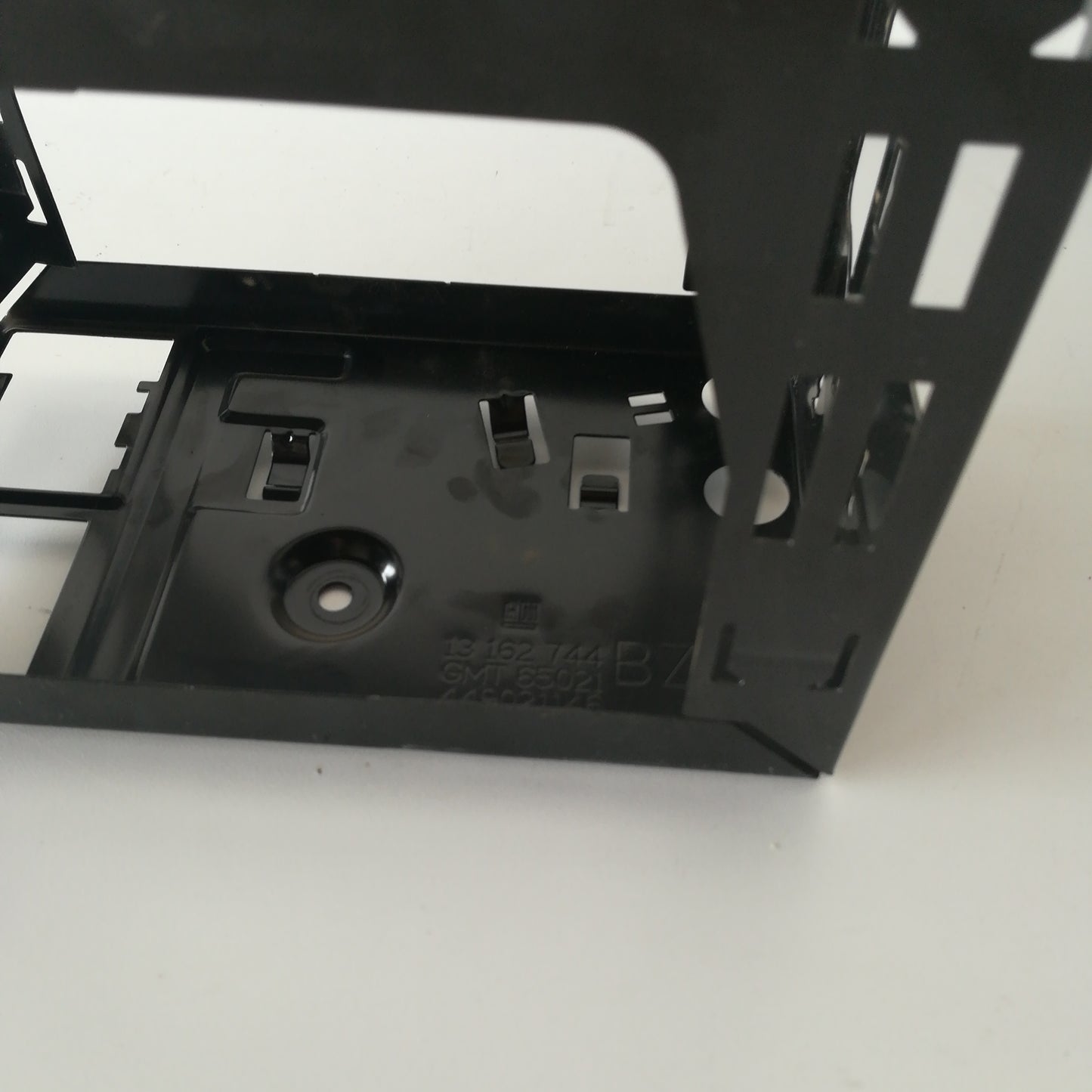 Рамка метална BZ корпус за радио с навигация 2 DIN BZ Opel Meriva A